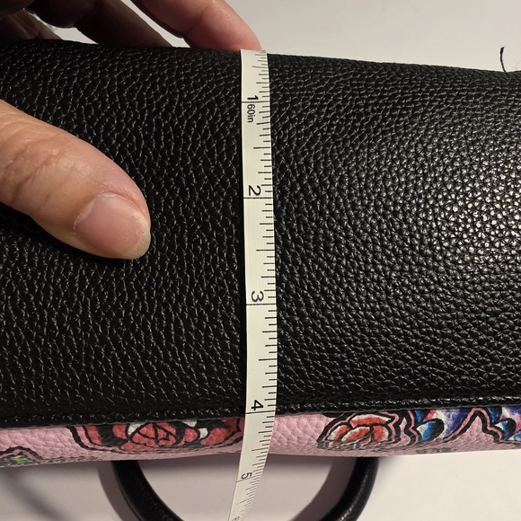 Ed Hardy Pink Skull Floral Hearts Women's Bag Satchel Crossbody NWT Retail $99 - Picture 15 of 15